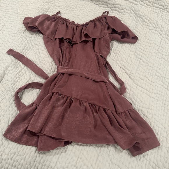 Misa Los Angeles Valerya off shoulder ruffle wrap dress in mauve XS - Picture 3 of 4